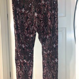 Black/burgundy paisley leggings